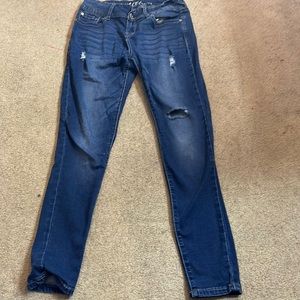 Wallflower skinny blue jeans